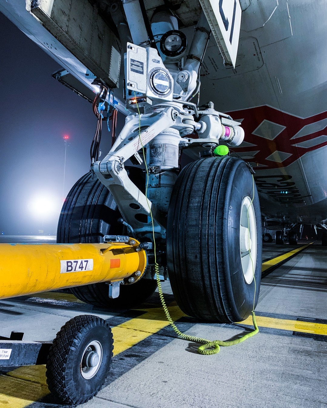 The mystery of the number of aircraft tires!-USA Aircraft Group Corporation
